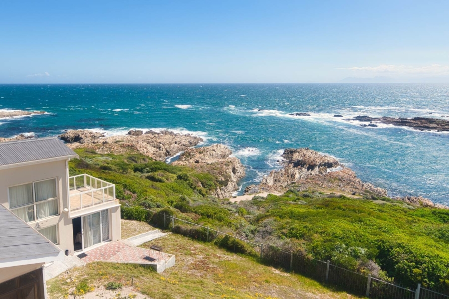 5 Bedroom Property for Sale in De Kelders Western Cape